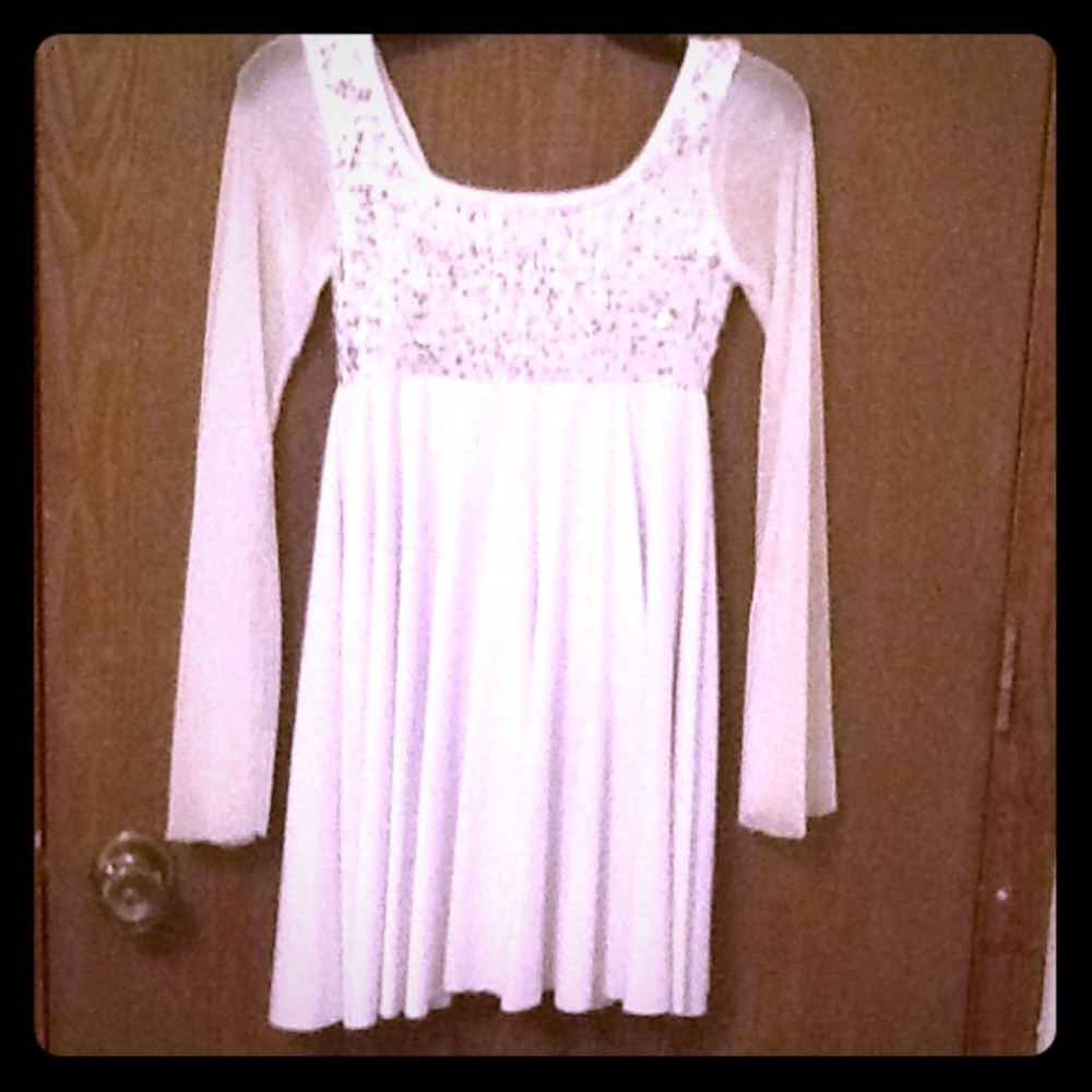 PRICE💰DROP💰TWEEN DANCE COSTUME (medium in girls)